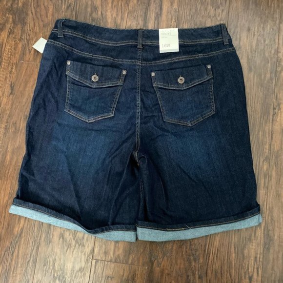 NWT Style & Co. Plus Mid Rise Bermuda Denim Shorts - Picture 2 of 3